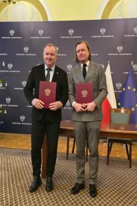 Zdjęcie Wojewody Mazowieckiego z Prezesem Związku Powiatowo Gminnego Żyrardowskie Przewozy Autobusowe